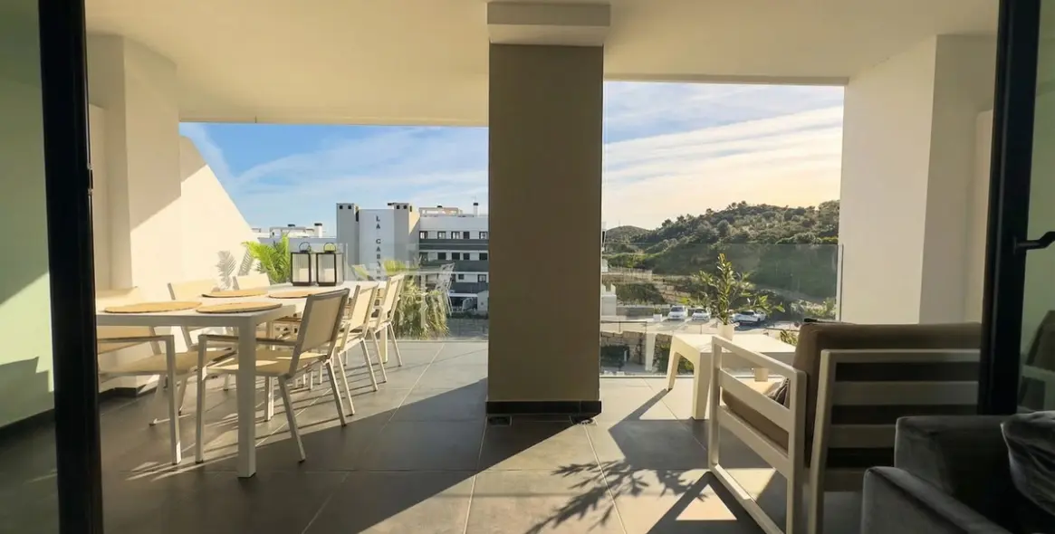 Venta de apartamento en planta media en Mijas Costa 5