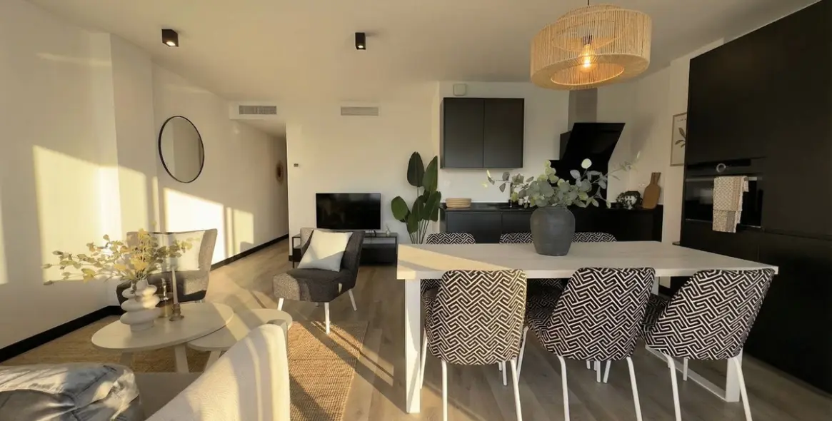 Venta de apartamento en planta media en Mijas Costa 8