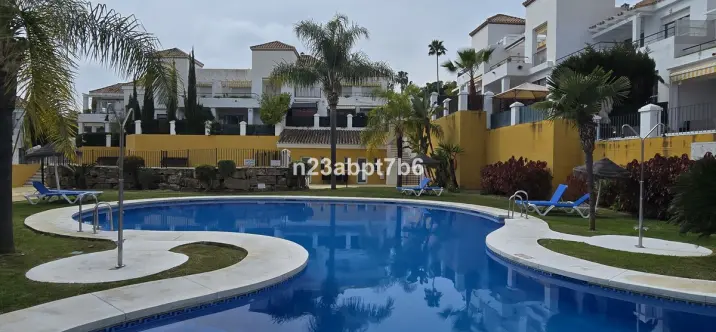 Продажа апартаментов на первом этаже в Nueva Andalucía 0