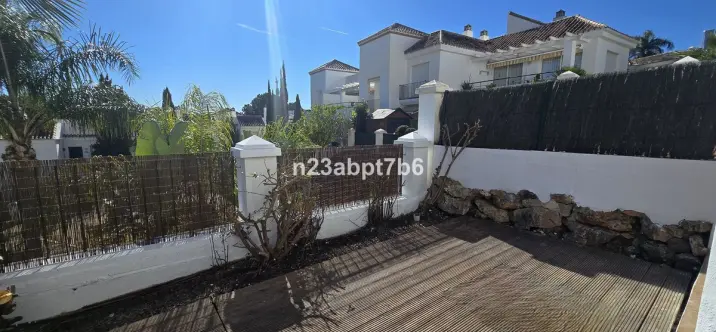 Продажа апартаментов на первом этаже в Nueva Andalucía 3