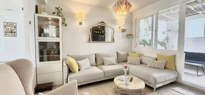 Venta de apartamento en planta media en Fuengirola 0