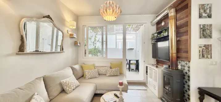 Venta de apartamento en planta media en Fuengirola 1