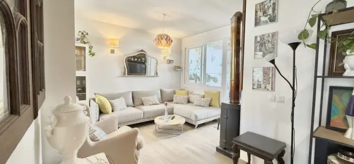 Venta de apartamento en planta media en Fuengirola 2