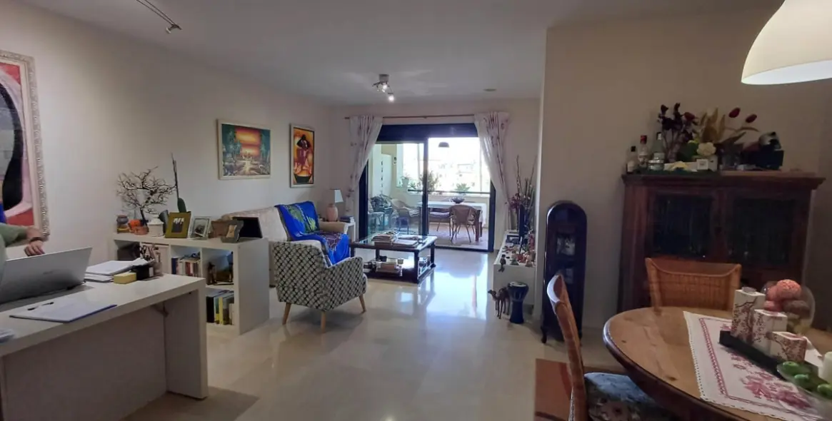 Sale of middle floor apartment in Guadalmina Alta 5