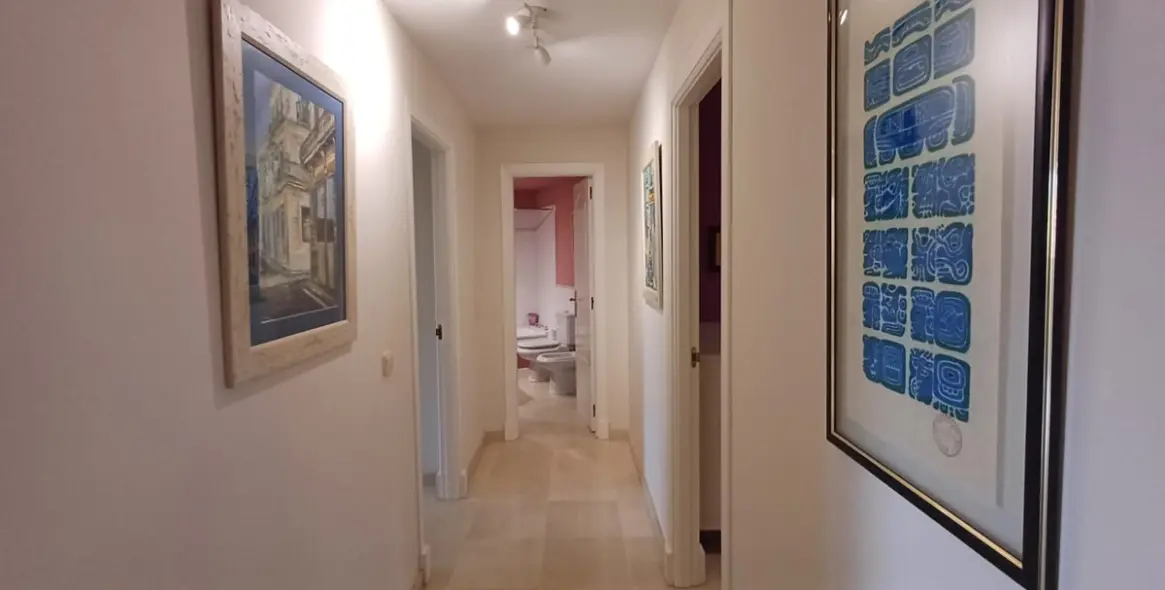 Sale of middle floor apartment in Guadalmina Alta 7