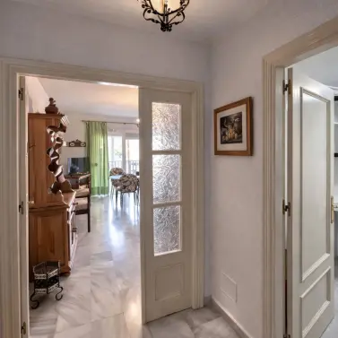 Venta de apartamento en planta media en Fuengirola