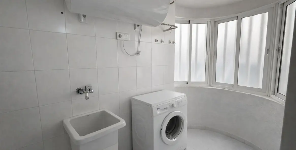 Venta de apartamento en planta media en Fuengirola 10