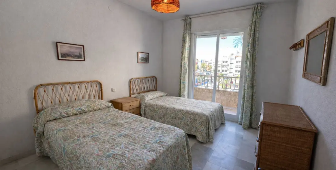 Venta de apartamento en planta media en Fuengirola 16