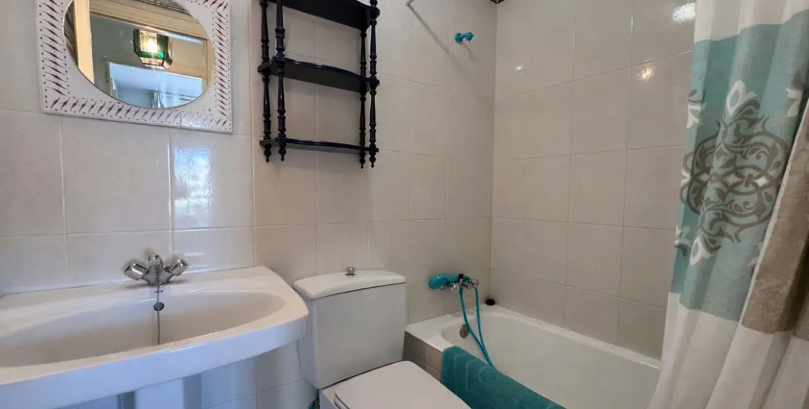 Venta de apartamento en planta media en Fuengirola 17