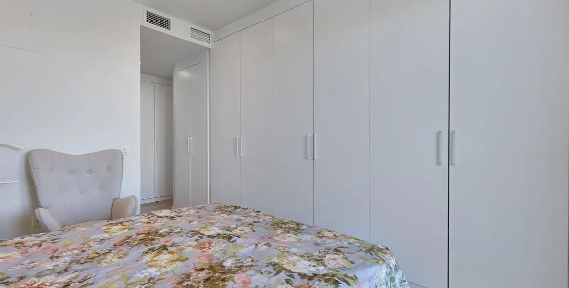 Sale of middle floor apartment in Nueva Andalucía 6