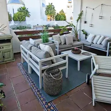 Venta de apartamento en planta media en Selwo