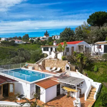 Продажа  отдельно стоящей виллы в Cómpeta