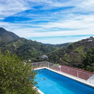 Продажа  отдельно стоящей виллы в Cómpeta