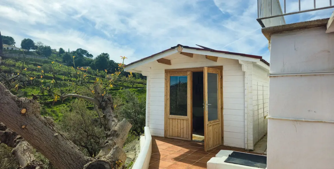 Sale of detached villa in Cómpeta 38