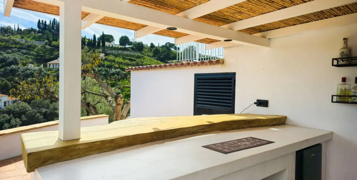 Sale of detached villa in Cómpeta 45