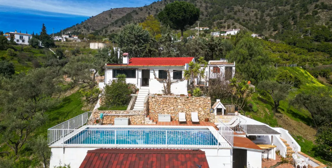Sale of detached villa in Cómpeta 48