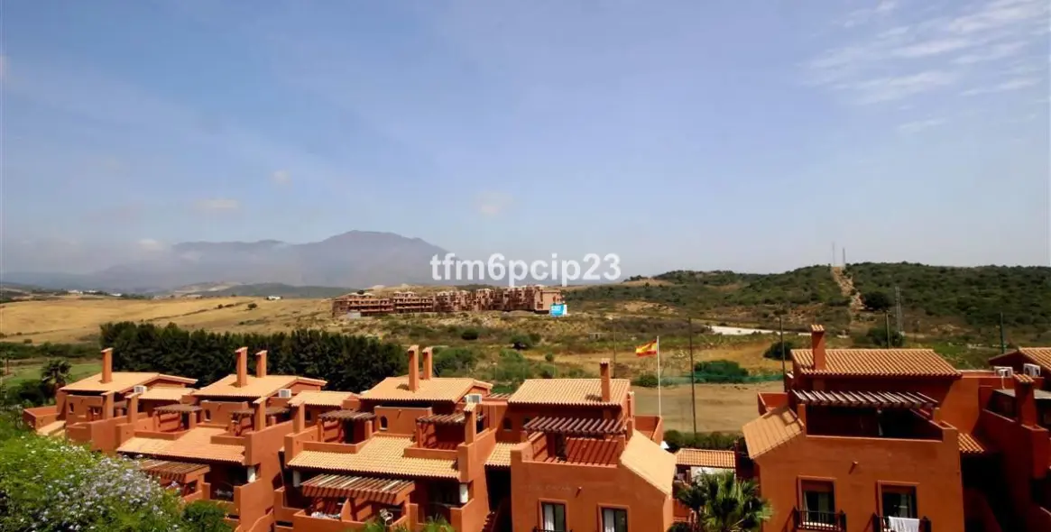 Продажа двухуровневого пентхауса в Estepona 12