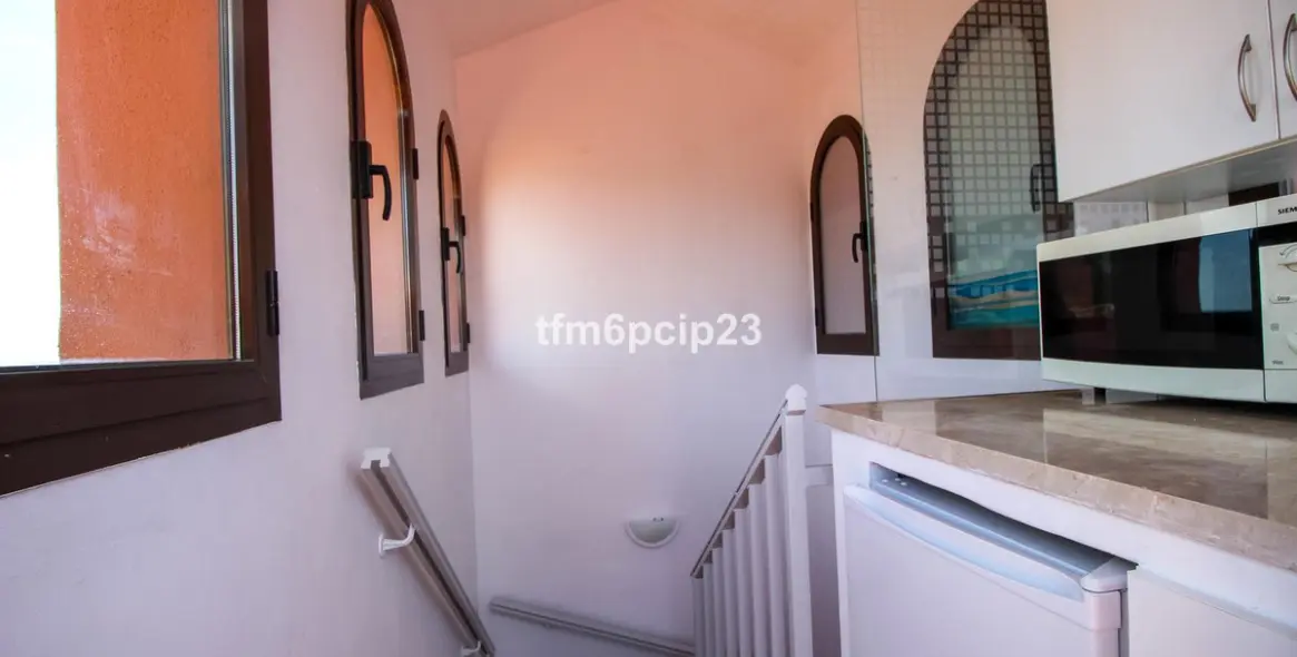 Venta de ático dúplex en Estepona 50