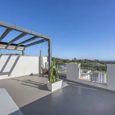 Sale of penthouse duplex in Benahavís