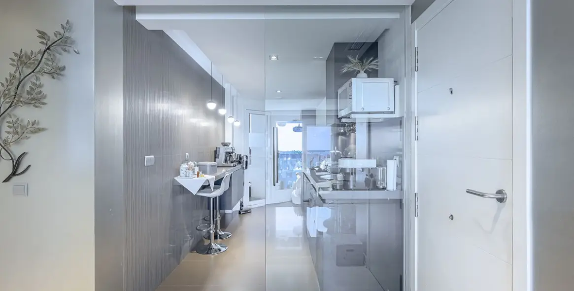 Продажа двухуровневого пентхауса в Benahavís 16