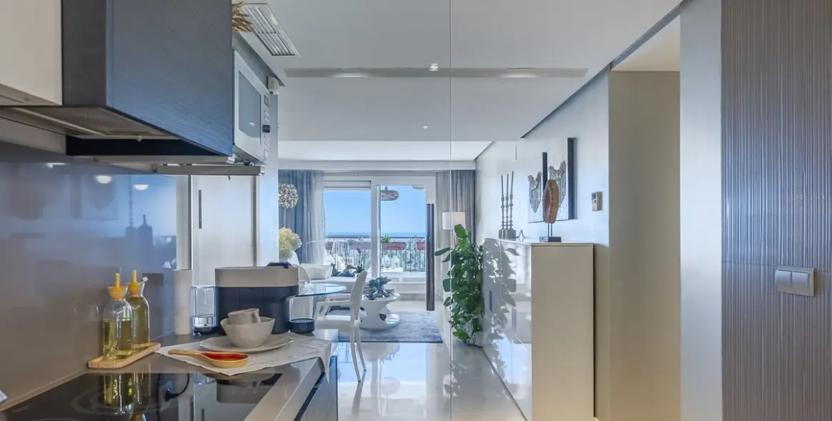 Продажа двухуровневого пентхауса в Benahavís 19