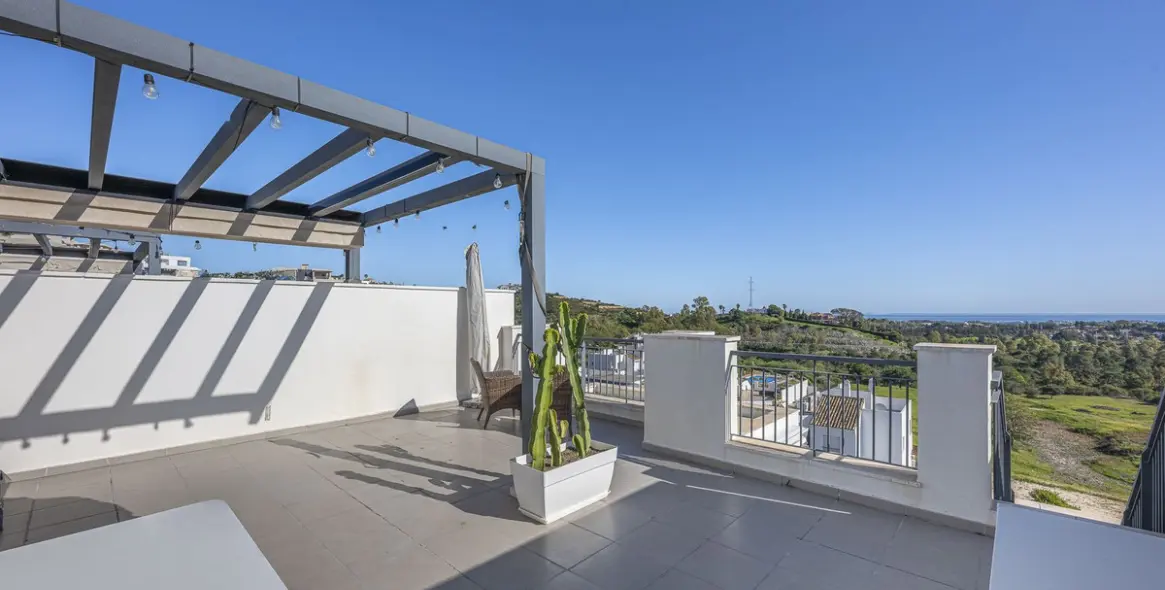 Sale of penthouse duplex in Benahavís 24