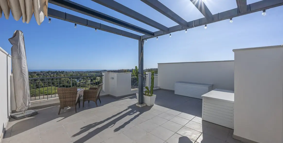 Sale of penthouse duplex in Benahavís 25