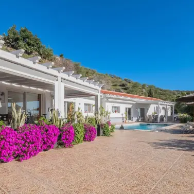 Продажа  отдельно стоящей виллы в Vélez-Málaga