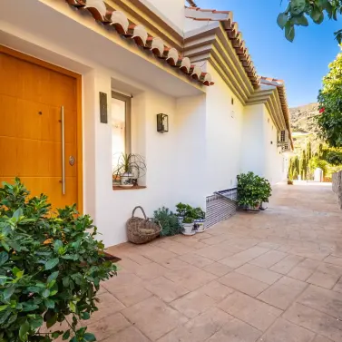 Продажа  отдельно стоящей виллы в Vélez-Málaga