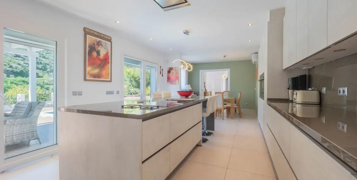 Продажа  отдельно стоящей виллы в Vélez-Málaga 19