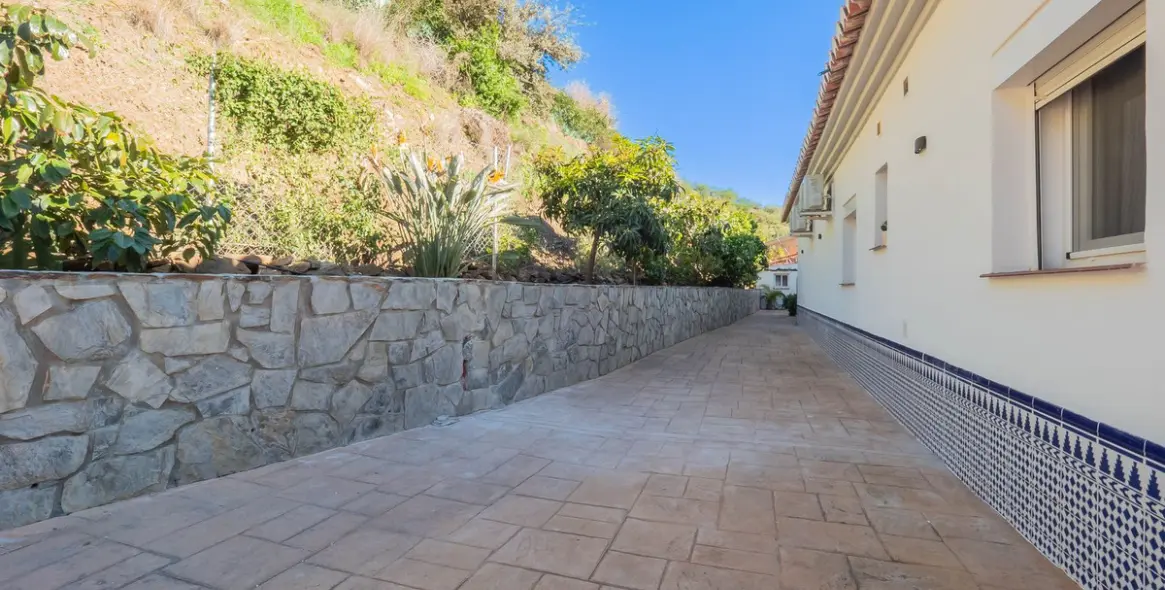 Sale of detached villa in Vélez-Málaga 26