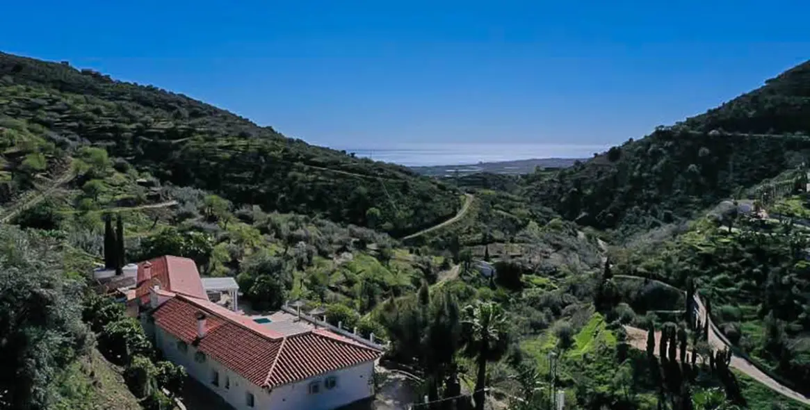 Sale of detached villa in Vélez-Málaga 30