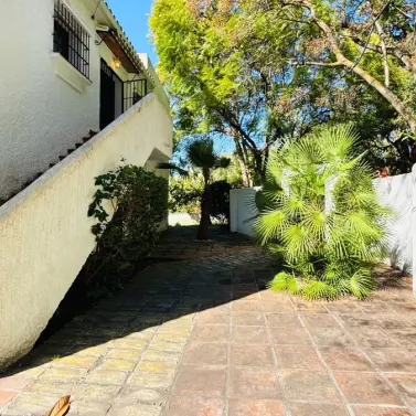 Venta de villa independiente en El Rosario