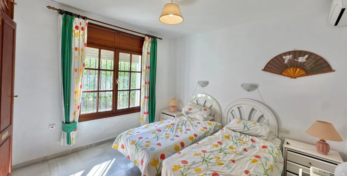 Venta de villa independiente en El Rosario 9