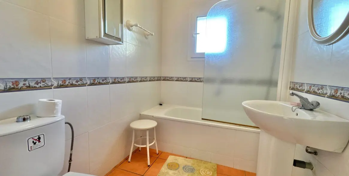 Venta de villa independiente en El Rosario 12