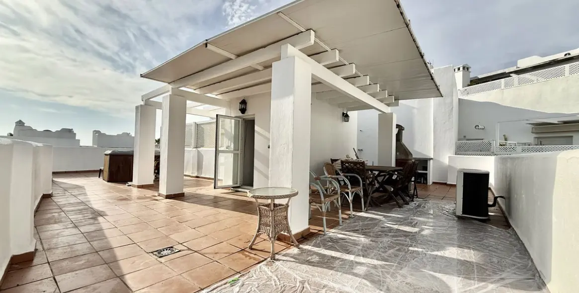 Venta de ático en The Golden Mile 7