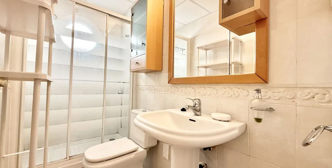 Venta de ático en The Golden Mile 20