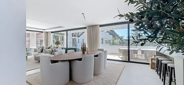 Venta de villa independiente en Nagüeles 4