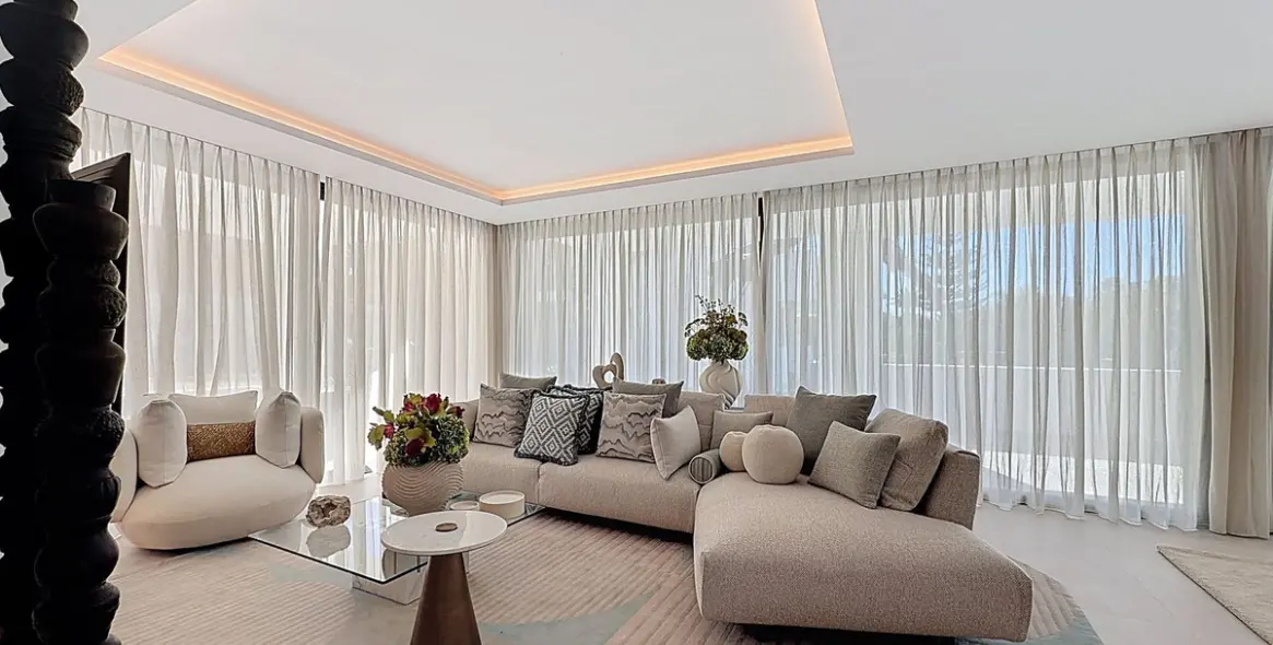 Venta de villa independiente en Nagüeles 8