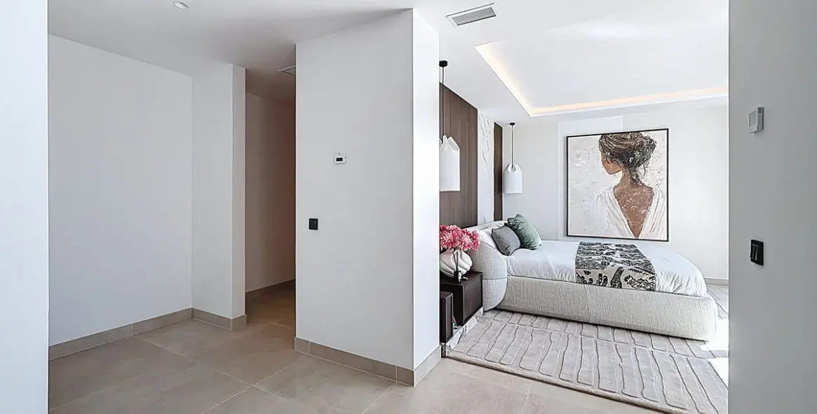 Venta de villa independiente en Nagüeles 12