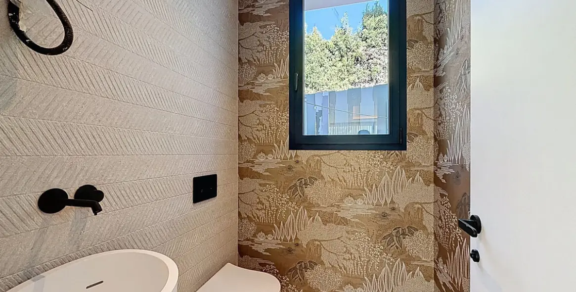 Sale of detached villa in Nagüeles 55