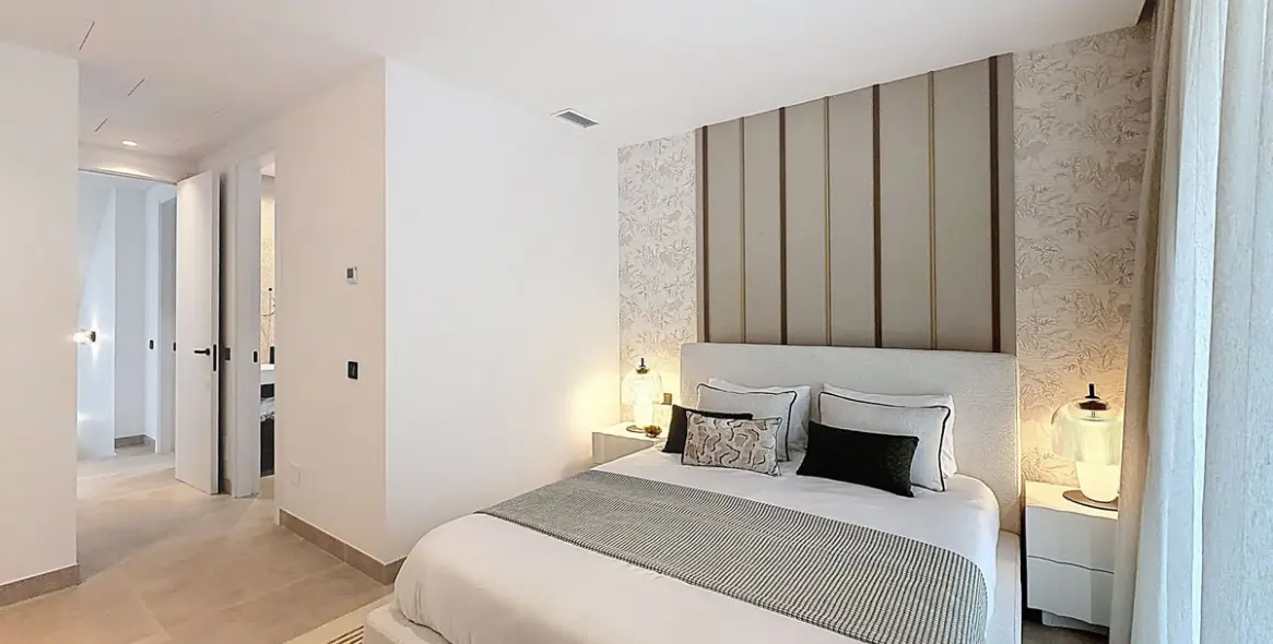 Sale of detached villa in Nagüeles 59