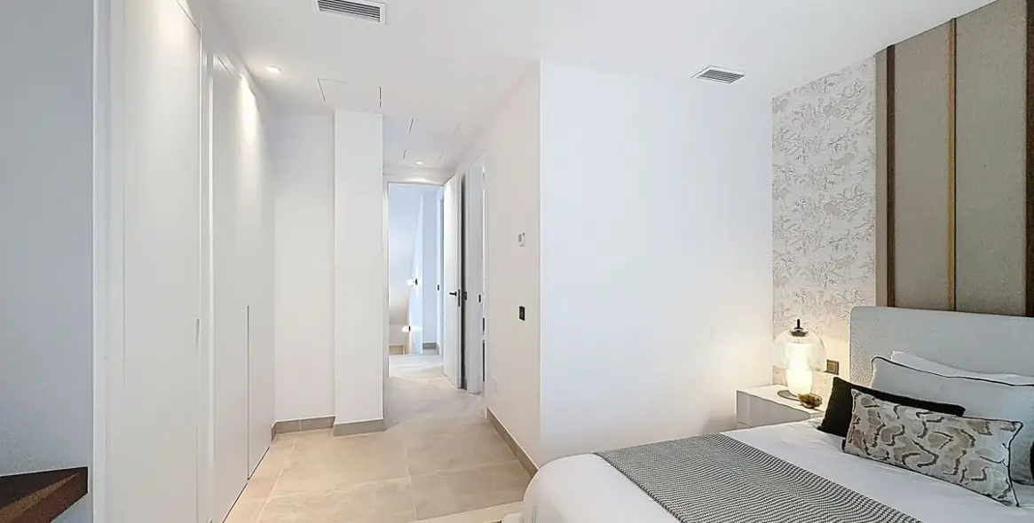 Sale of detached villa in Nagüeles 61