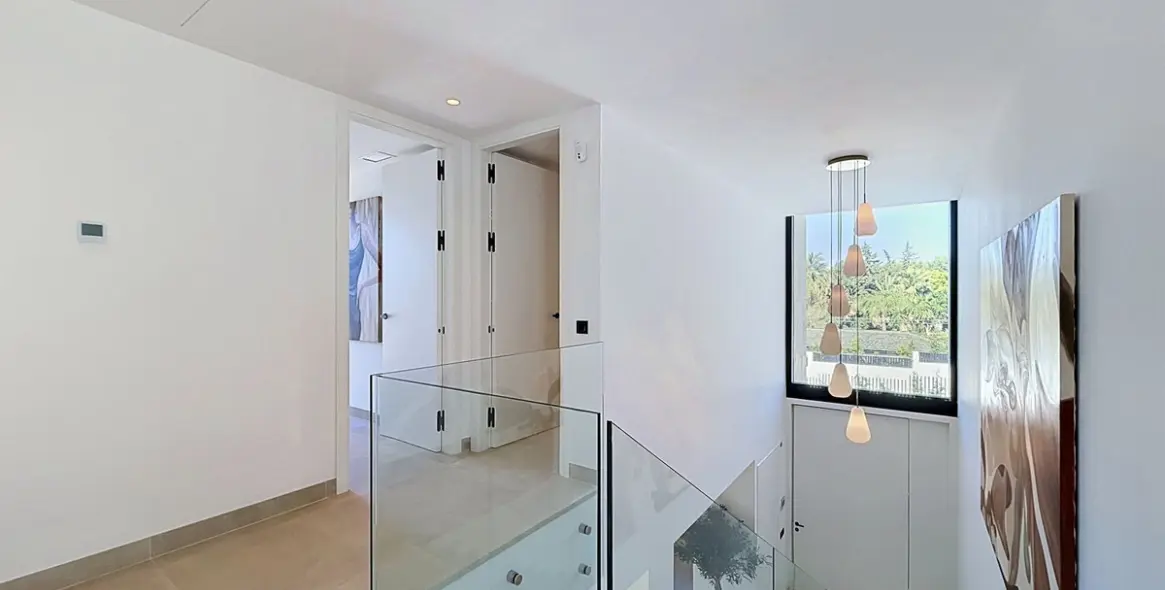 Venta de villa independiente en Nagüeles 99