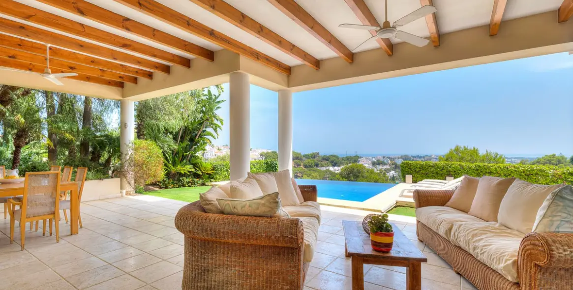 Venta de villa independiente en La Quinta 21