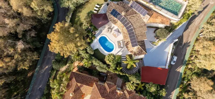 Venta de villa independiente en Benahavís 1