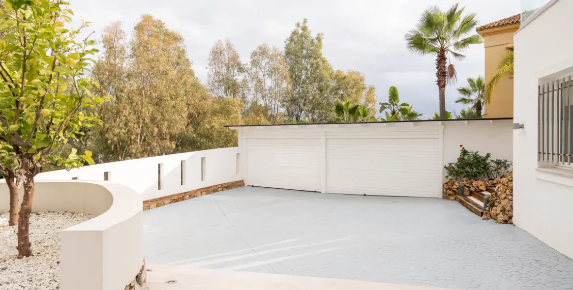 Sale of detached villa in Benahavís 31