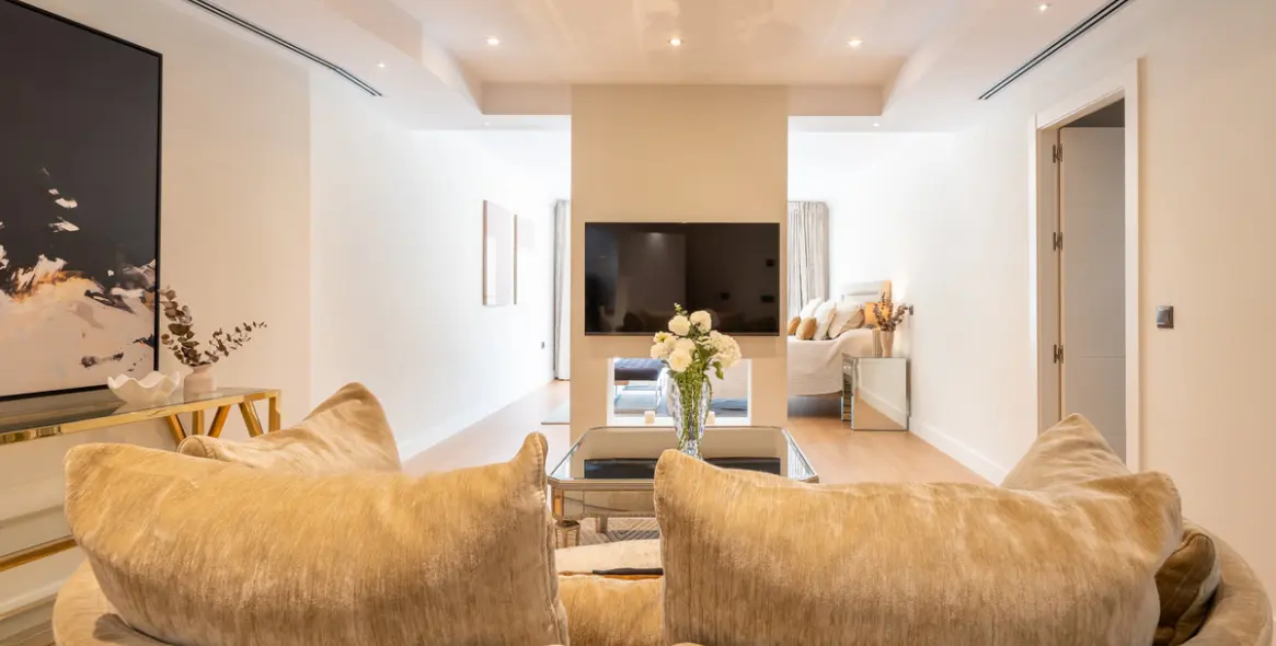 Sale of detached villa in Benahavís 38