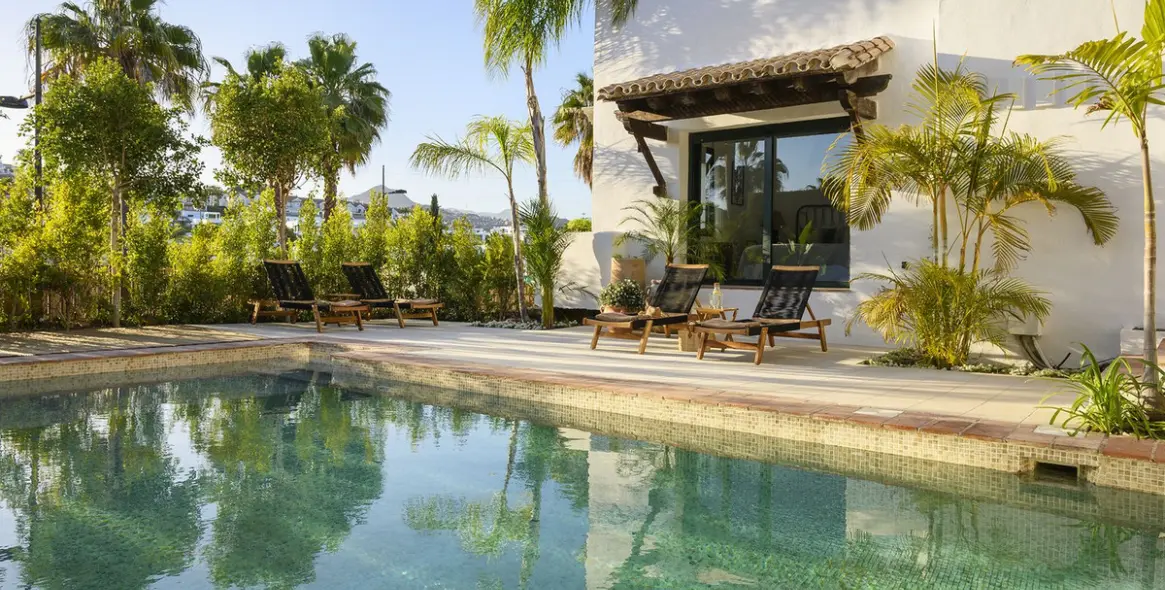 Venta de villa independiente en El Paraiso 2