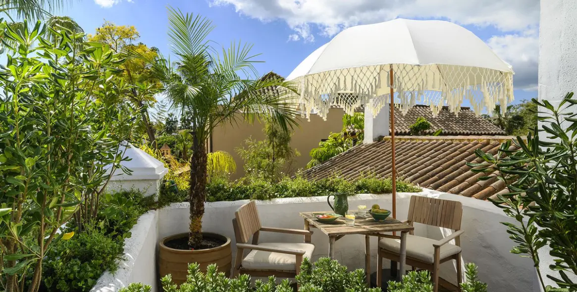 Venta de villa independiente en El Paraiso 17